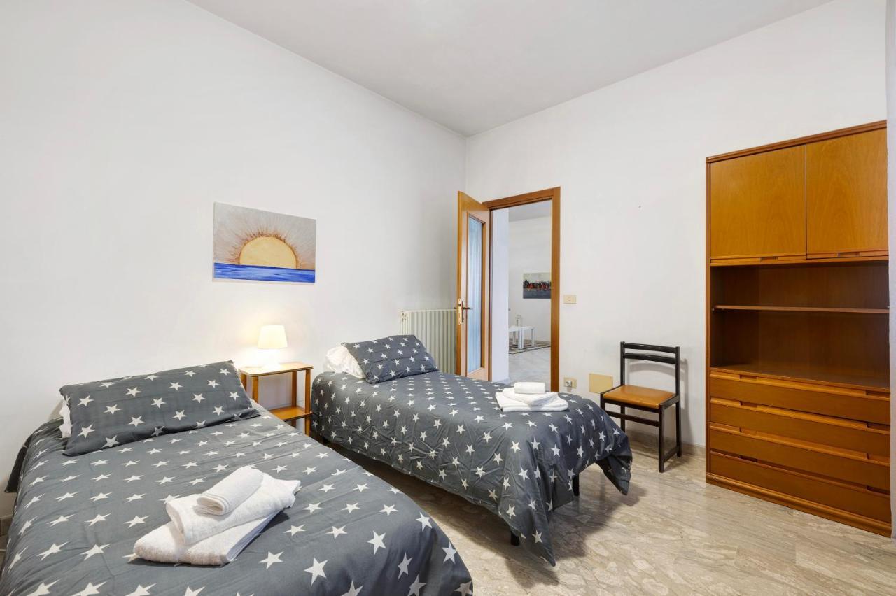 Casa Rosa Apartman Loano Kültér fotó